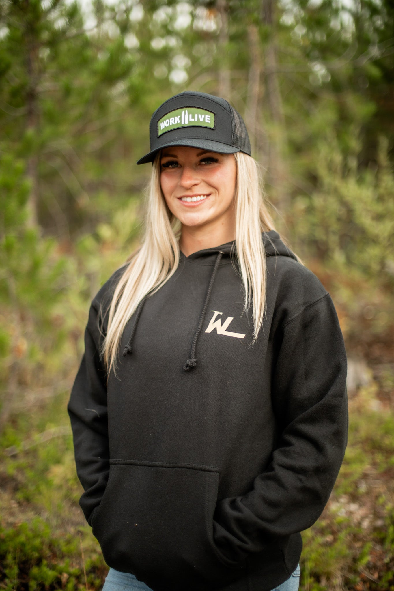 HAMMER HOODIE - BLACK